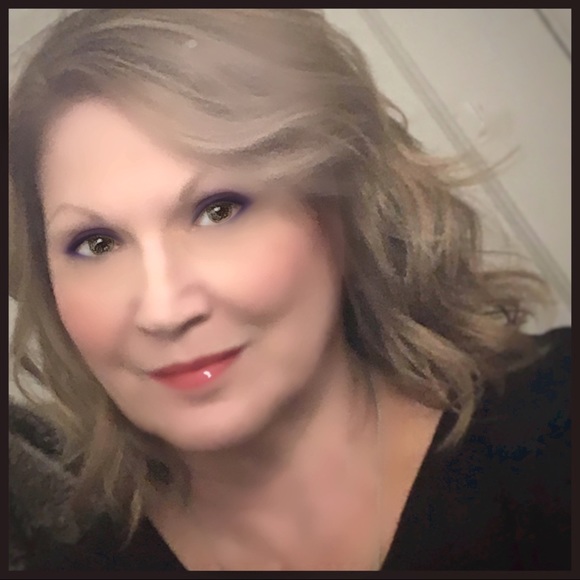 Meet your Posher, Kristi - Picture 5 of 11